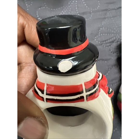 Big Lots Ceramic Christmas Napkin Rings Snowman Winter Theme 4" x 2.75" 4pc VTG - Picture 8 of 8